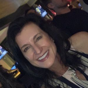 Meet your Posher, Lizzie